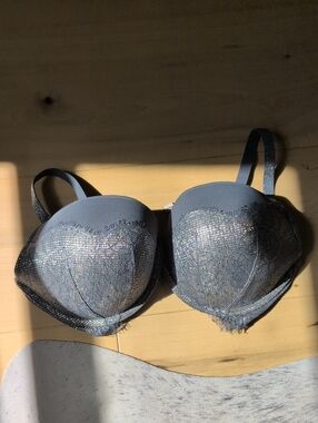 Victoria’s Secret VS Dream Angels Push-Up Pigeonnant Bra 34DDD